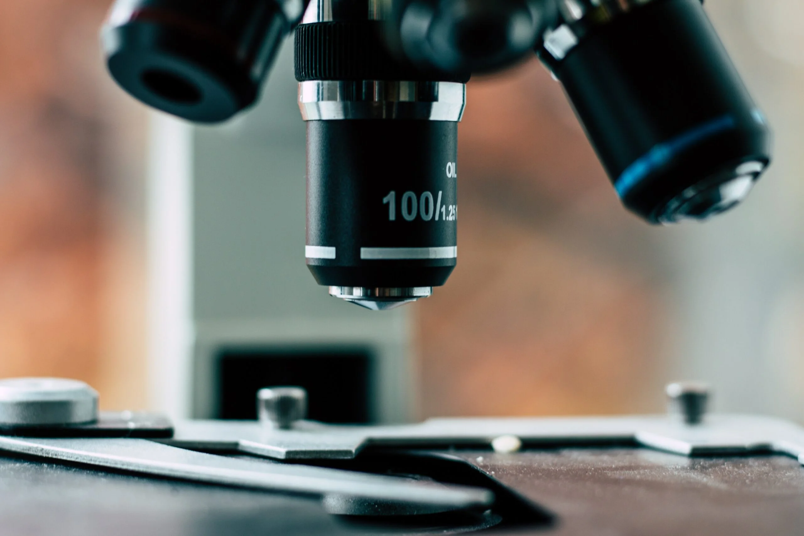 Allergie-Test In-Vitro Allergie Diagnostik Mikroskopische Untersuchung bei einer in-vitro Untersuchung