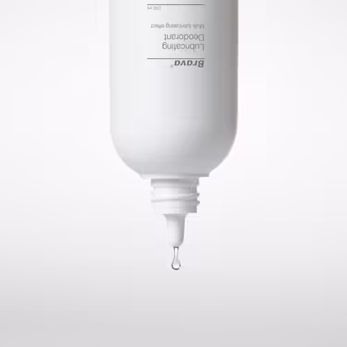 Brava® Geruchsneutralisierendes Gleitmittel - Nahaufnahme Tropofen aus der Flasche